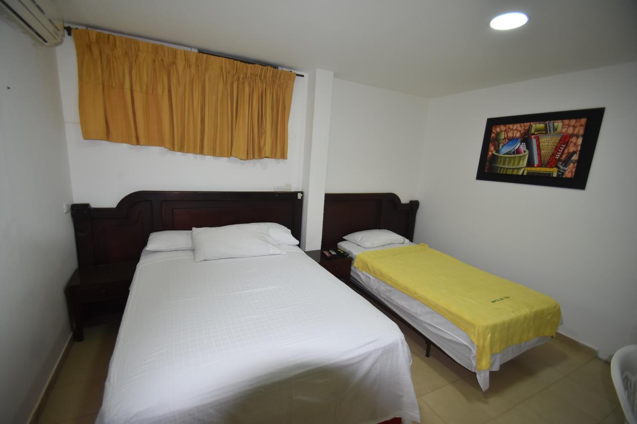 Hotel Nuevo Tio บาเยดูปาร์ ภายนอก รูปภาพ