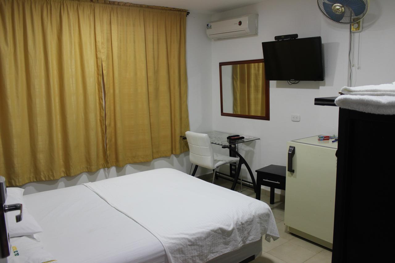Hotel Nuevo Tio บาเยดูปาร์ ภายนอก รูปภาพ