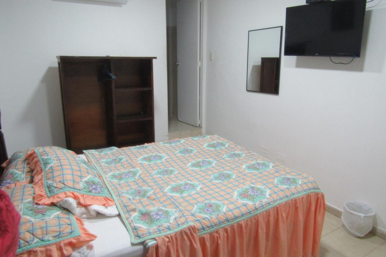 Hotel Nuevo Tio บาเยดูปาร์ ภายนอก รูปภาพ